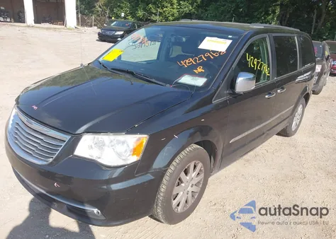 2011 Chrysler Town & Country Touring-L из США, поврежденный, VIN 2A4RR8DG1BR704228